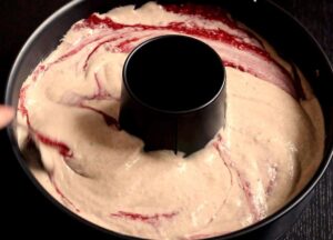 wie man den Kuchen marmoriert