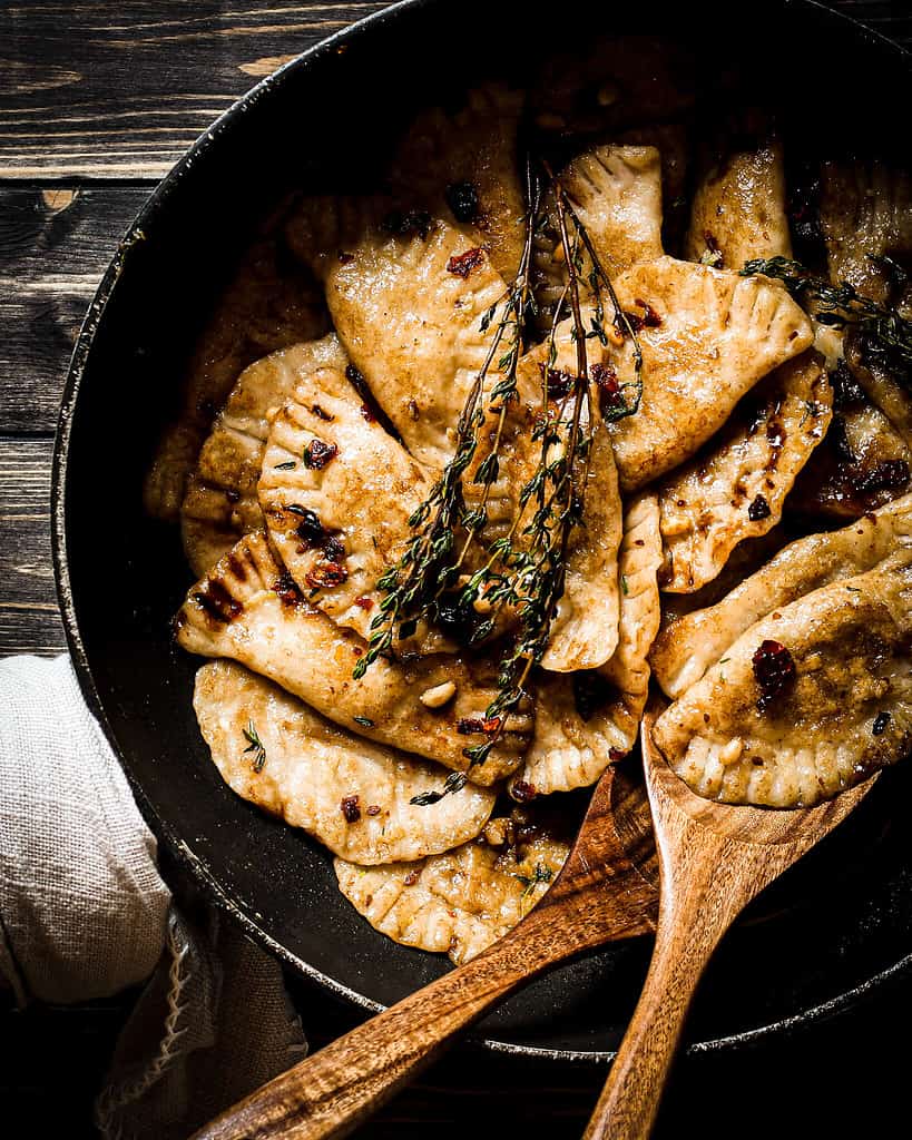 Picture of vegan butternut mushroom ravioli in the skillet