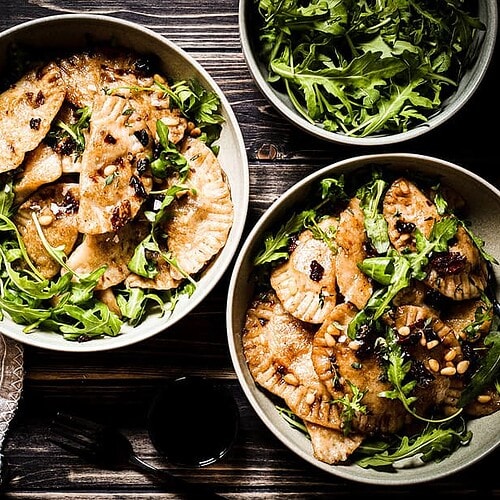 Bild von veganen Butternut Champignon Ravioli