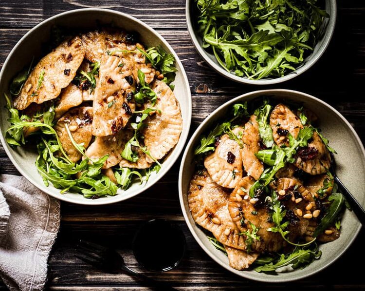 Bild von veganen Butternut Champignon Ravioli