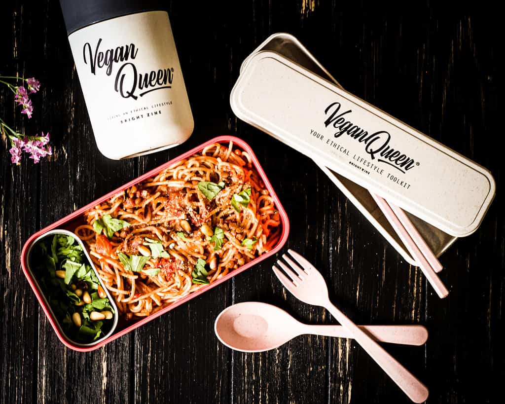 monbento box and vegan queen set