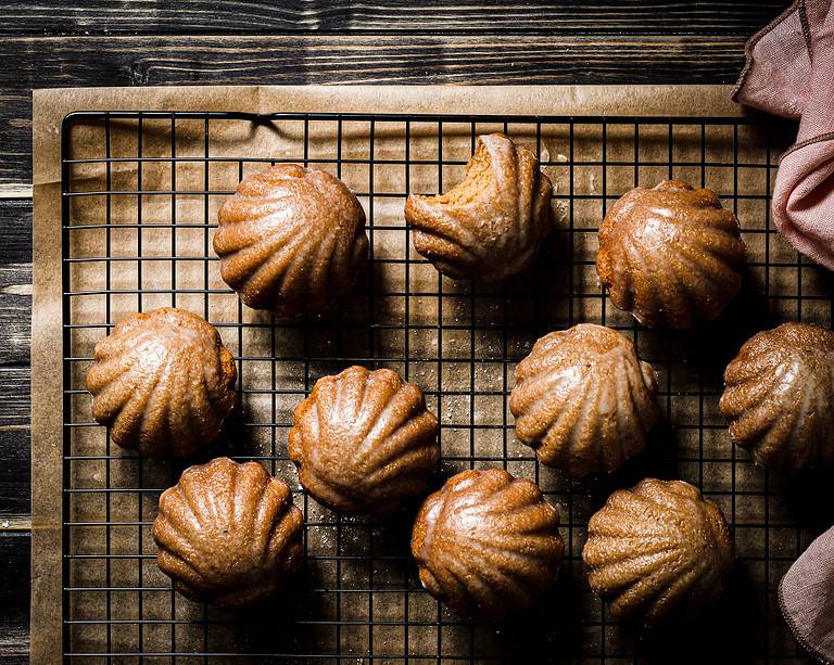 WHITE CHOCOLATE GLAZED CHAI MADELEINES