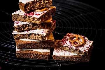 Weiße-Schokolade-Himbeer-Brezel-Kekse