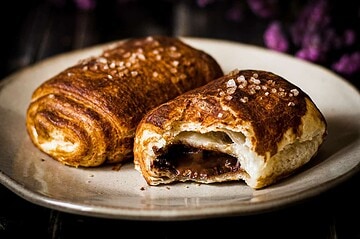 Laugen-Schokocroissant