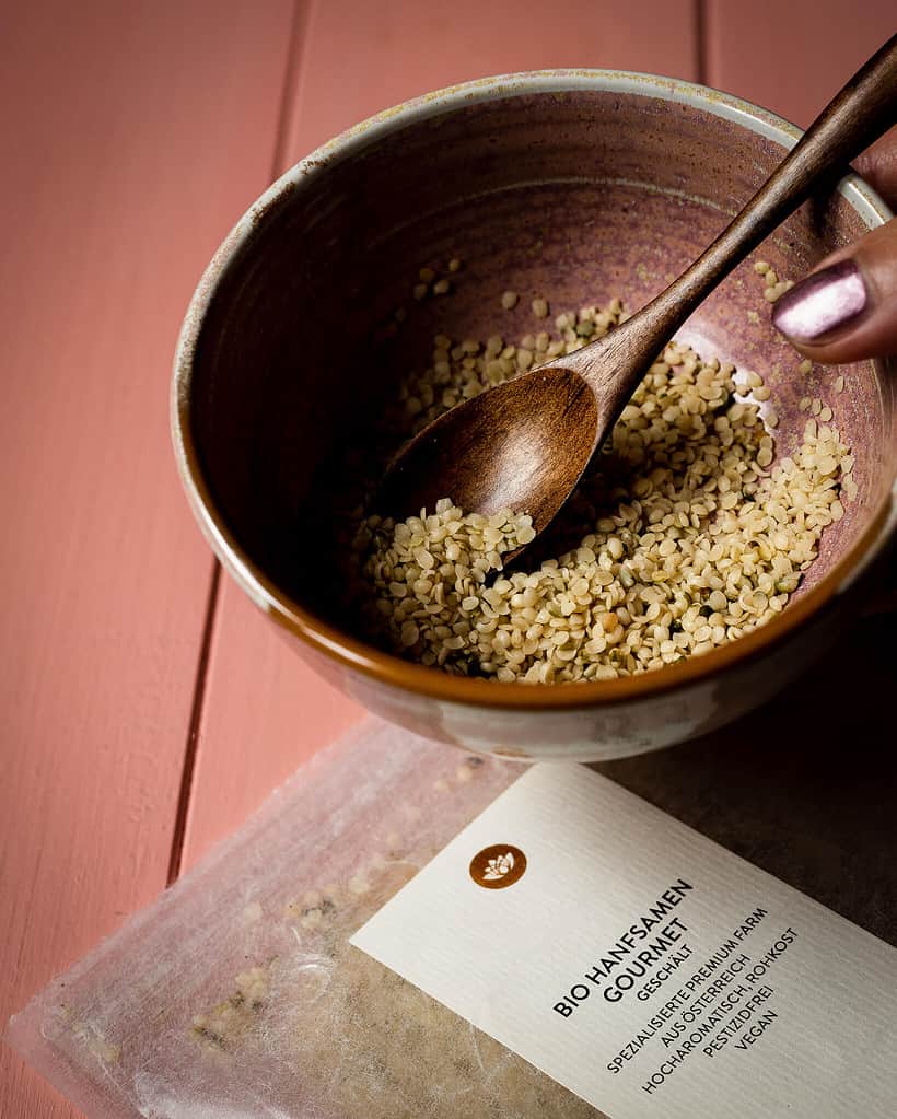 hemp seeds with packaging