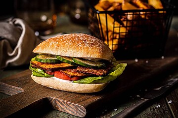 SMOKED TOFU BLT SANDWICH