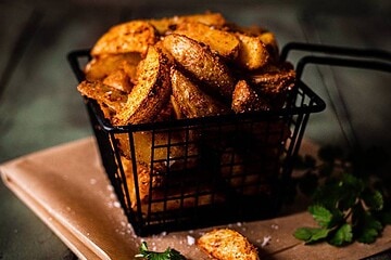 Smoked paprika wedges