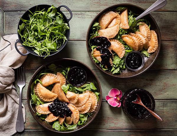 cheese ravioli with blueberry balsamic sauce