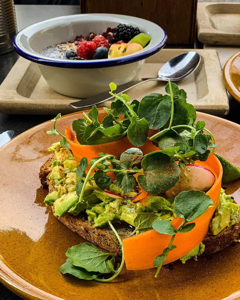 avo toast at Petitbo