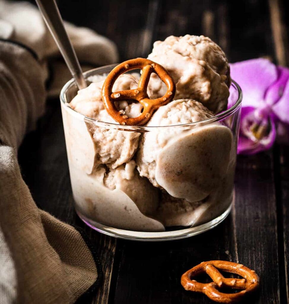 vegan banana ice cream with pretzel