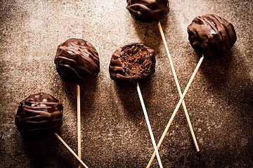 pumpkin spice cbd cake pops