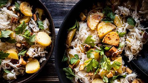 SAUERKRAUT SKILLET