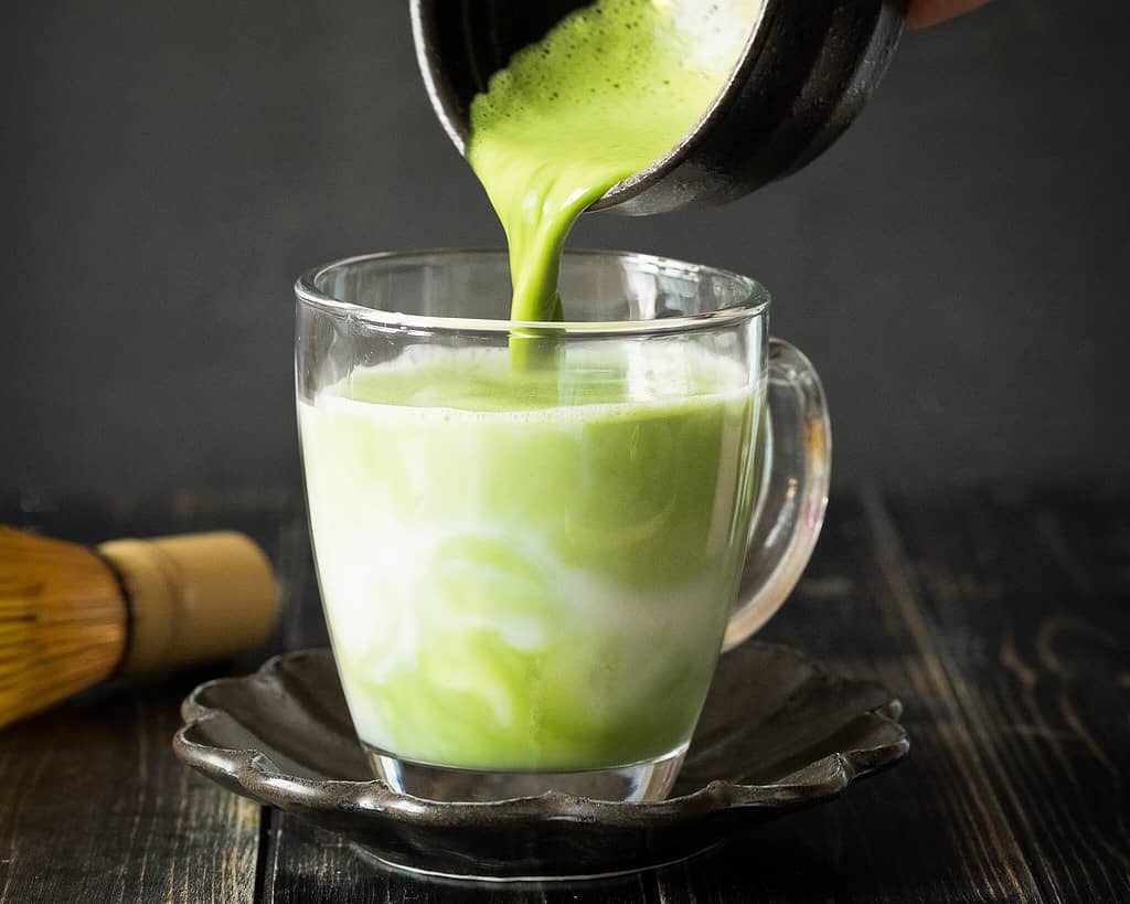 matcha latte mit lion's mane