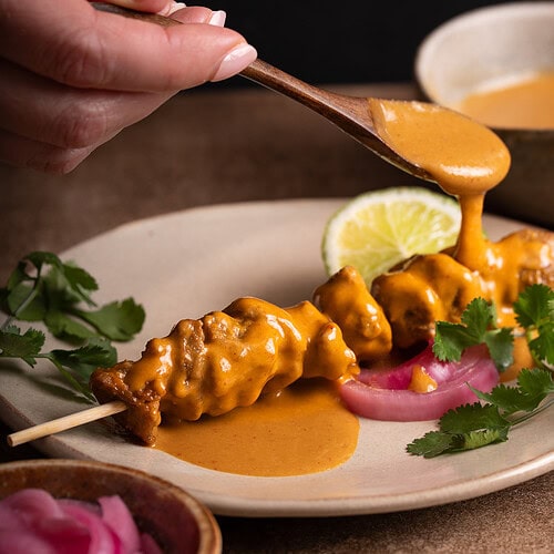 peanut sauce with satay skewer vegan