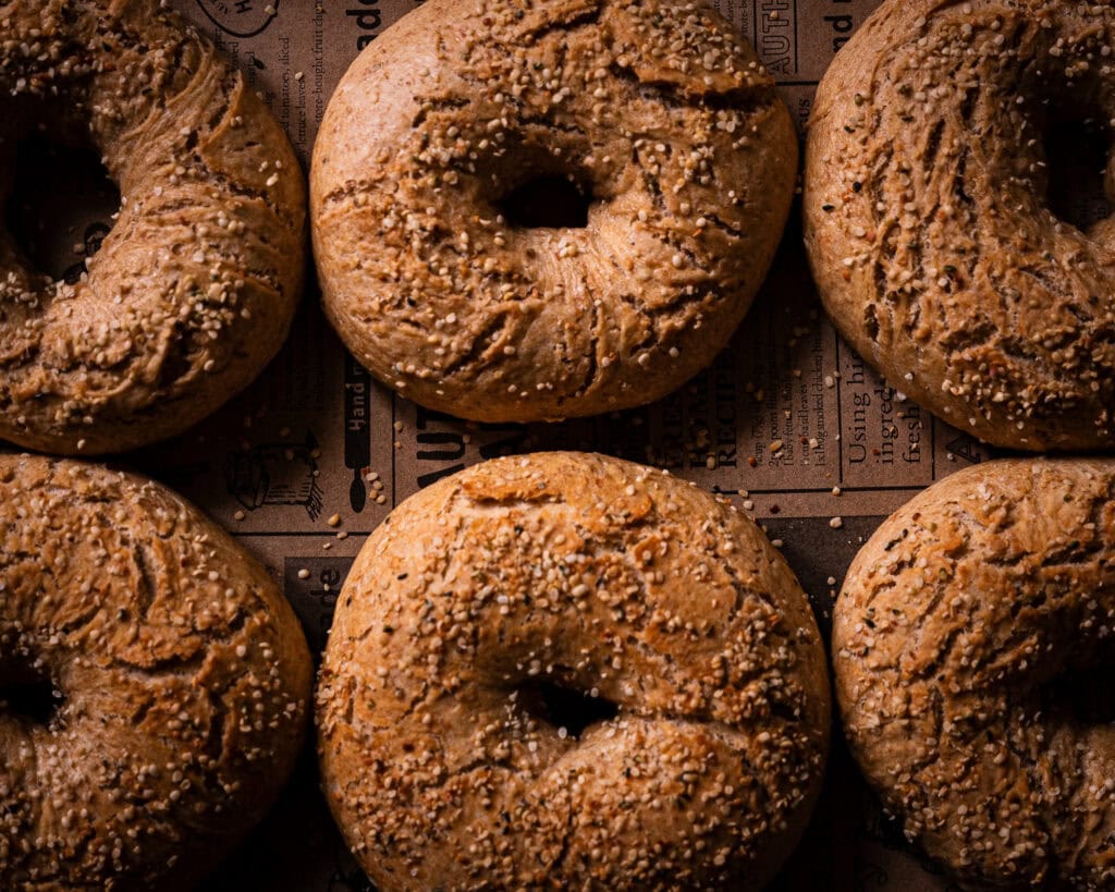 vegan spelt bagels with hemp seeds