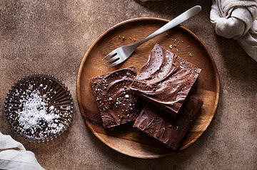 Chocolate Sheet Cake with flaky salt vegan