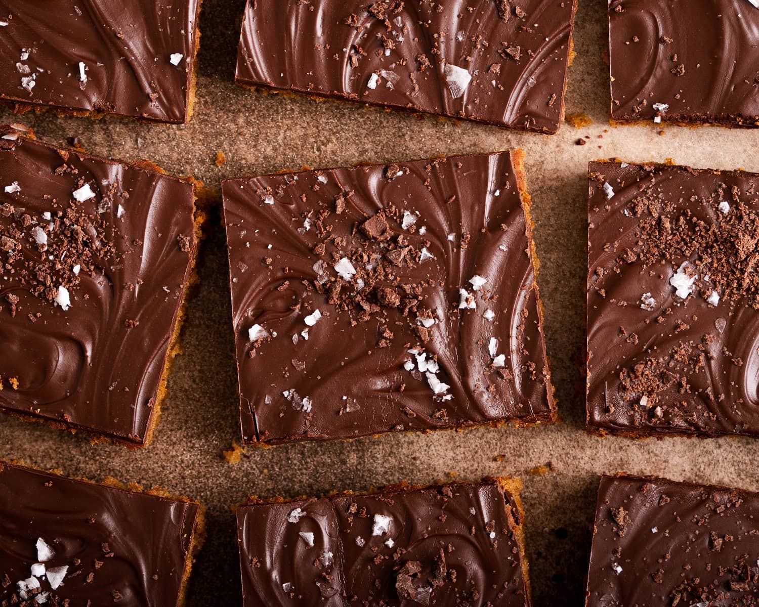 Vegane Schokoladenschnitten mit Meersalz