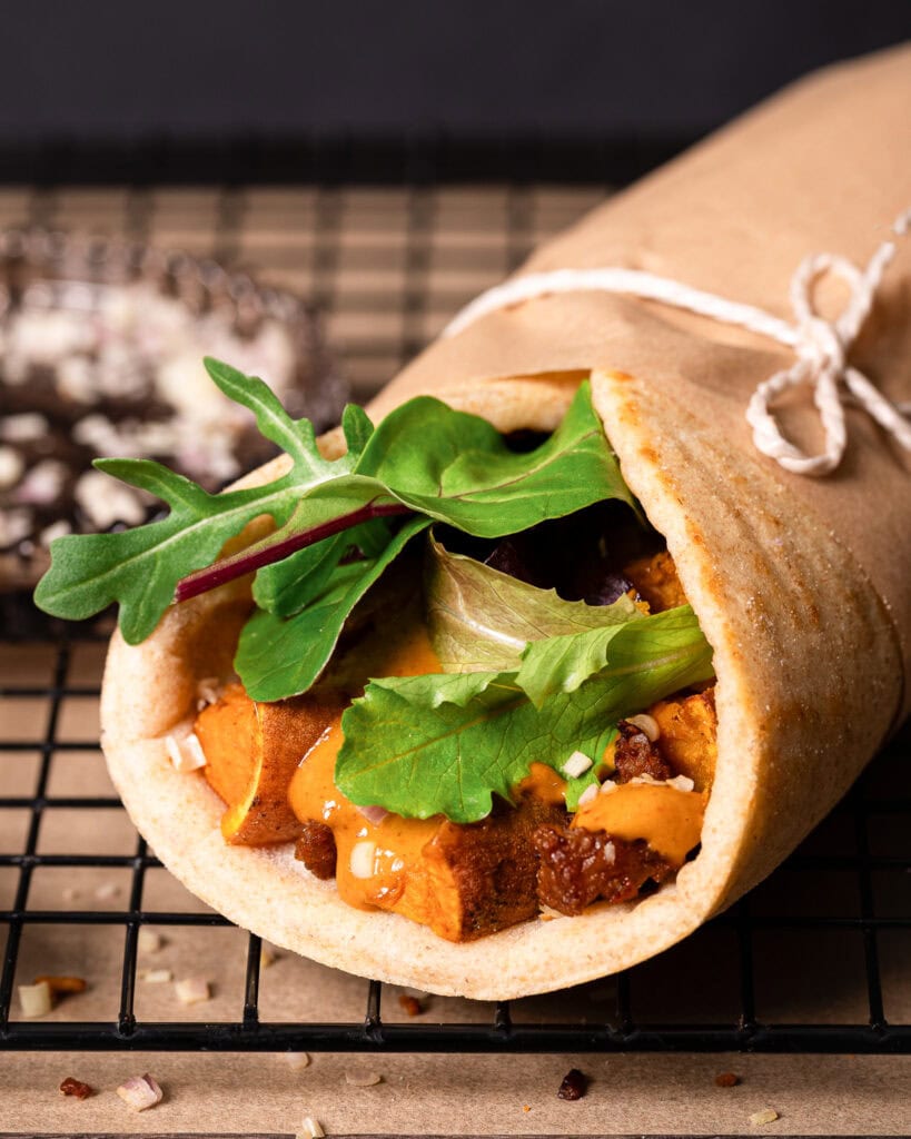 Vegane Zitronengras-Wraps mit Süßkartoffeln