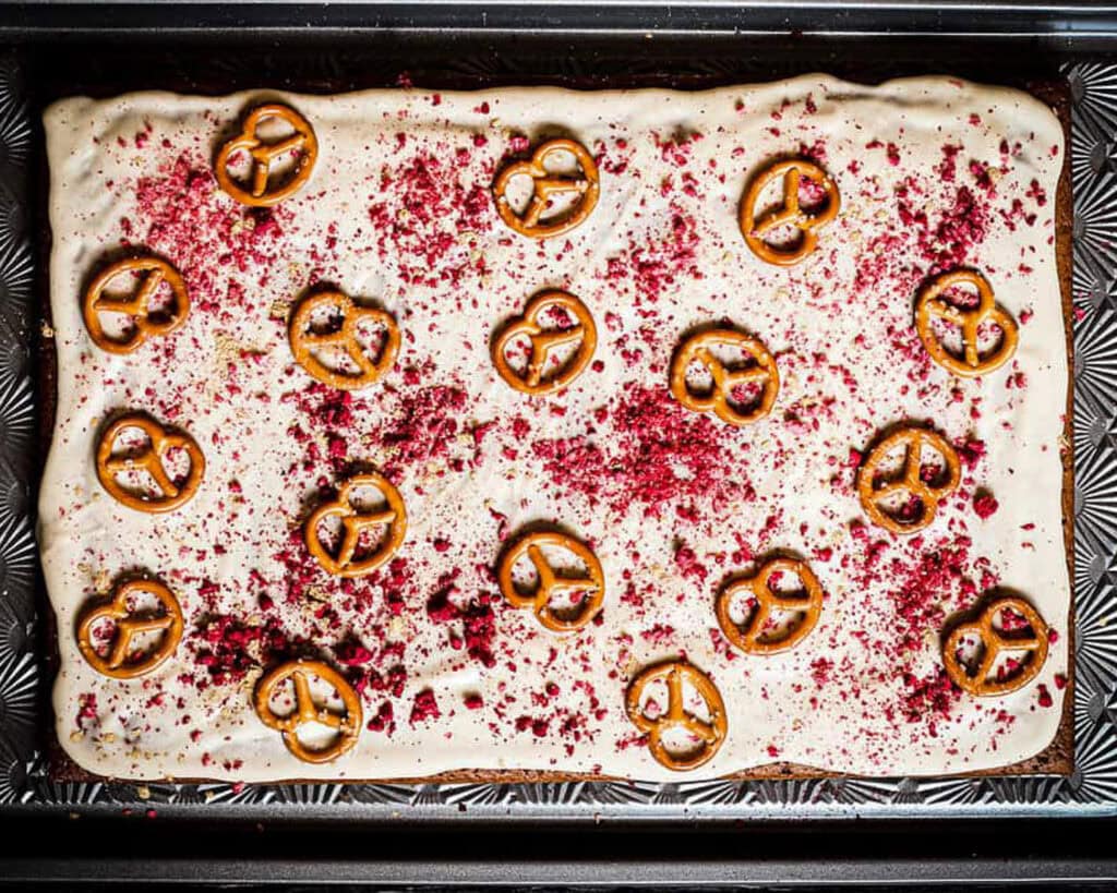 Vegan Raspberry white chocolate sheet cake whole