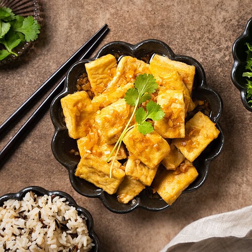 Fluffiger Zitronengras-Tofu
