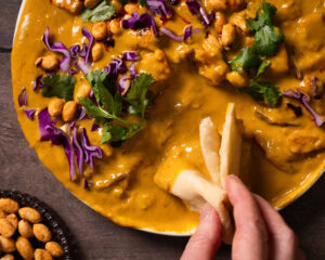 Vegan Pumpkin Curry with bread